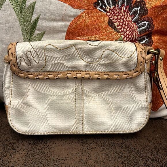 COACH BLEEKER VACHETTA LEATHER FLORAL APPLIQUÉ & FABRIC WRISTLET LTD ED 2007 EUC - Picture 5 of 14